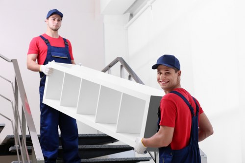 Moving truck service information for Old Malden homes and businesses