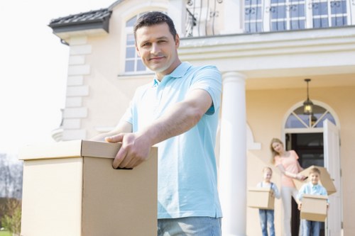 Removal truck hire for homes and businesses in Old Malden